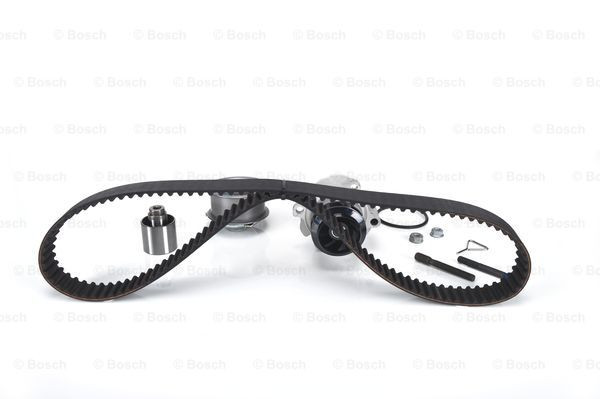BOSCH Wasserpumpe + Zahnriemensatz