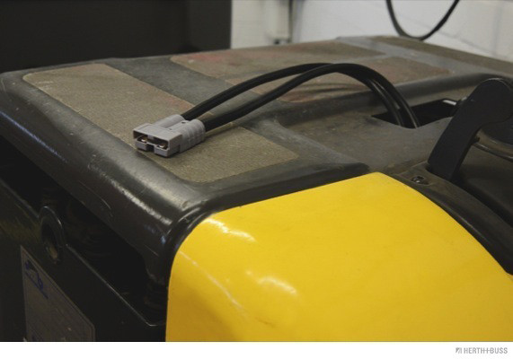 HERTH+BUSS ELPARTS Steckgehäusesatz